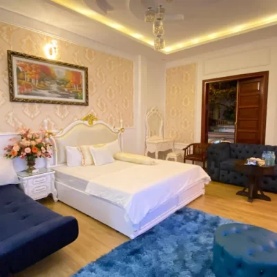 Phòng Deluxe Giường Đôi Với Ban Công và Tầm Nhìn Ra Biển (Deluxe Double Room with Balcony and Sea View)