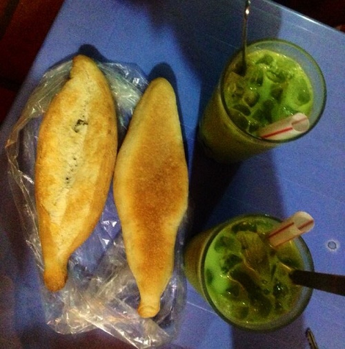 Bánh mì Pate bác Hiệp